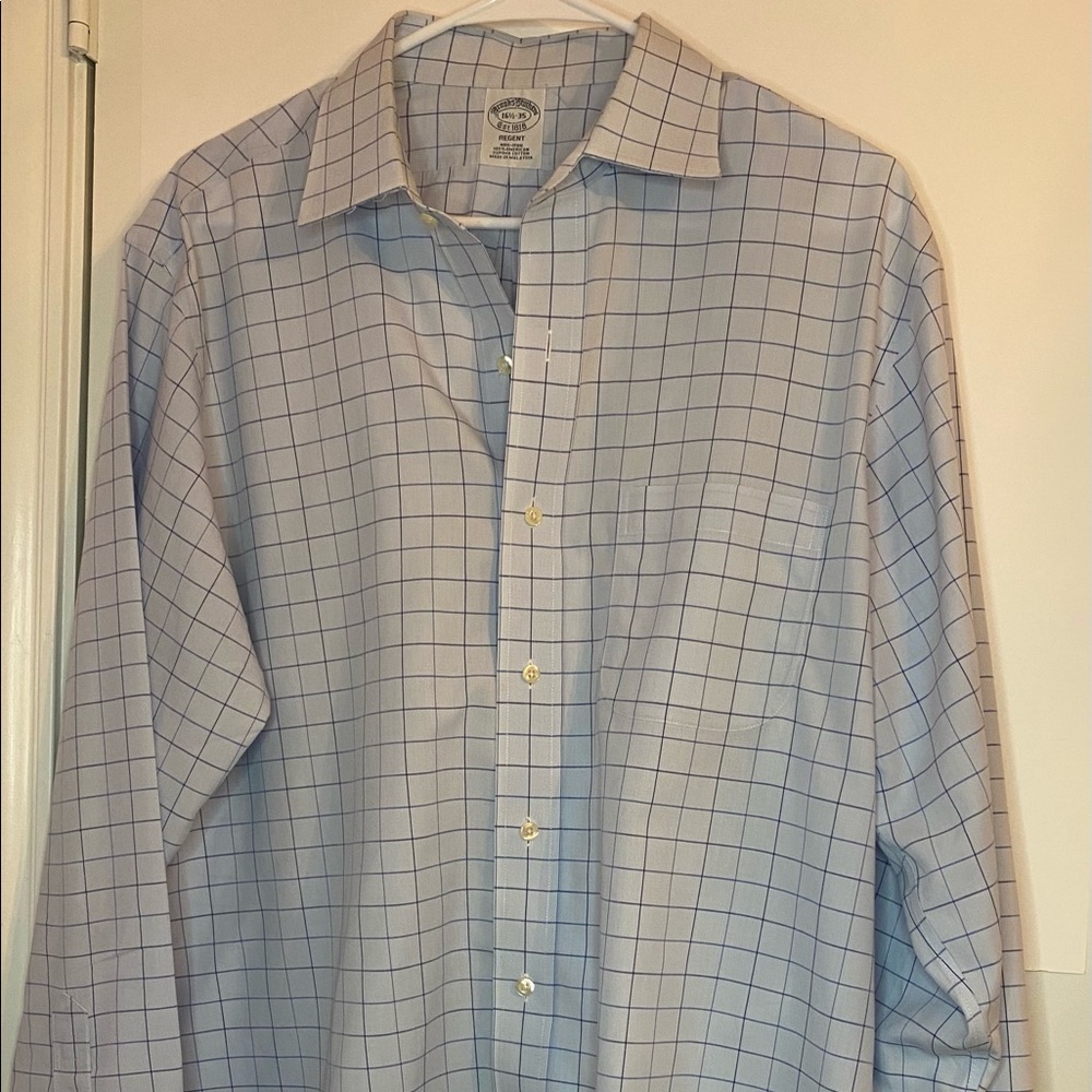 Brooks Brothers 16 1/2 35 Regent Non Iron shirt
